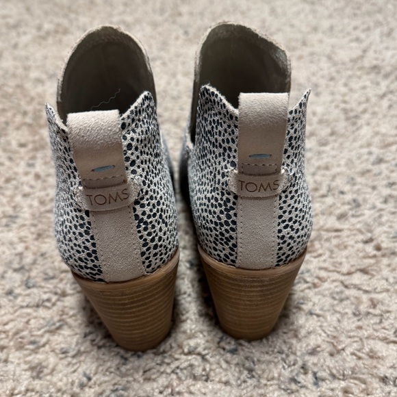Toms Gwen Ankle Boot - Picture 2 of 3